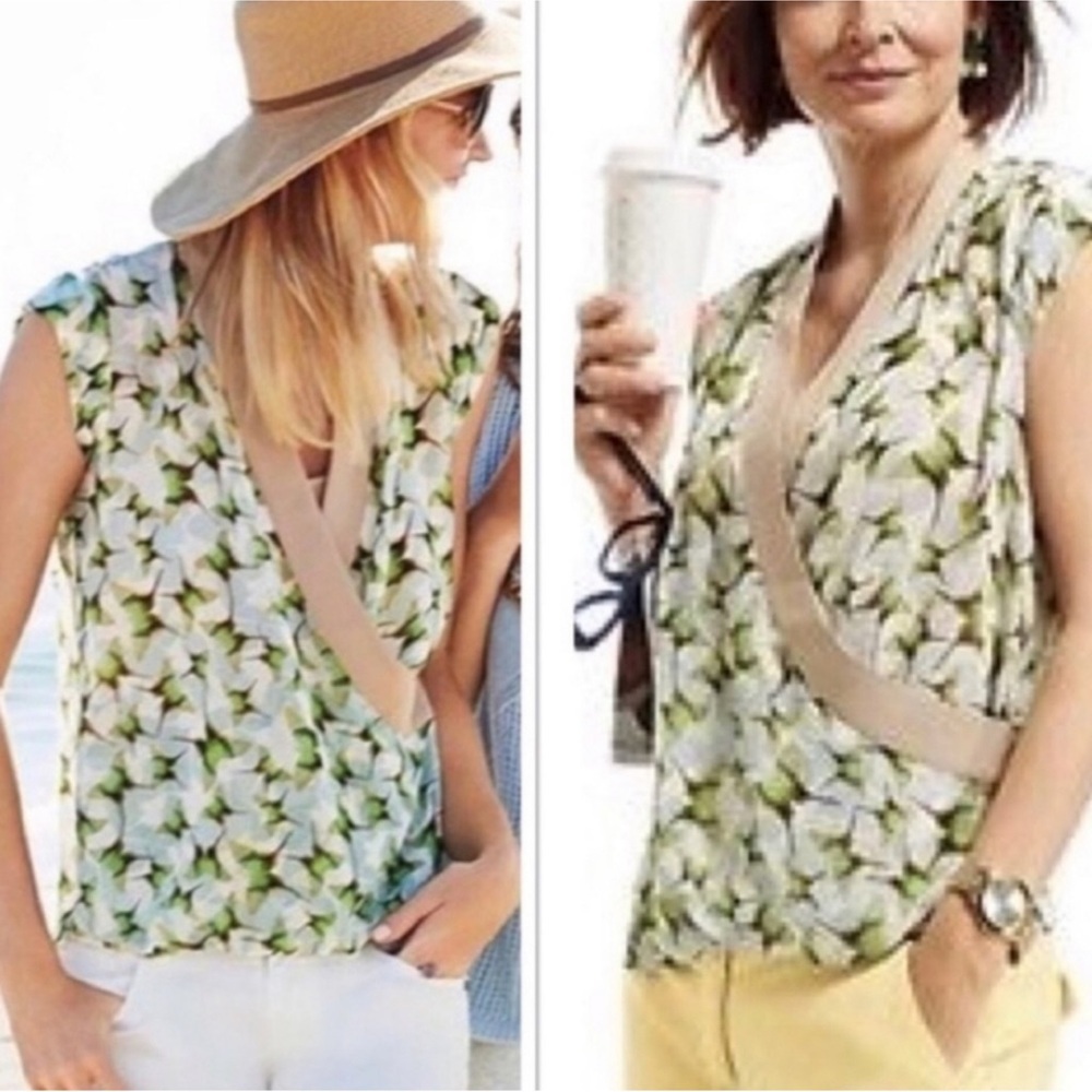 Cabi 234 Green Floral V-Neck Short Sleeve Blouse Size Medium - Picture 1 of 12